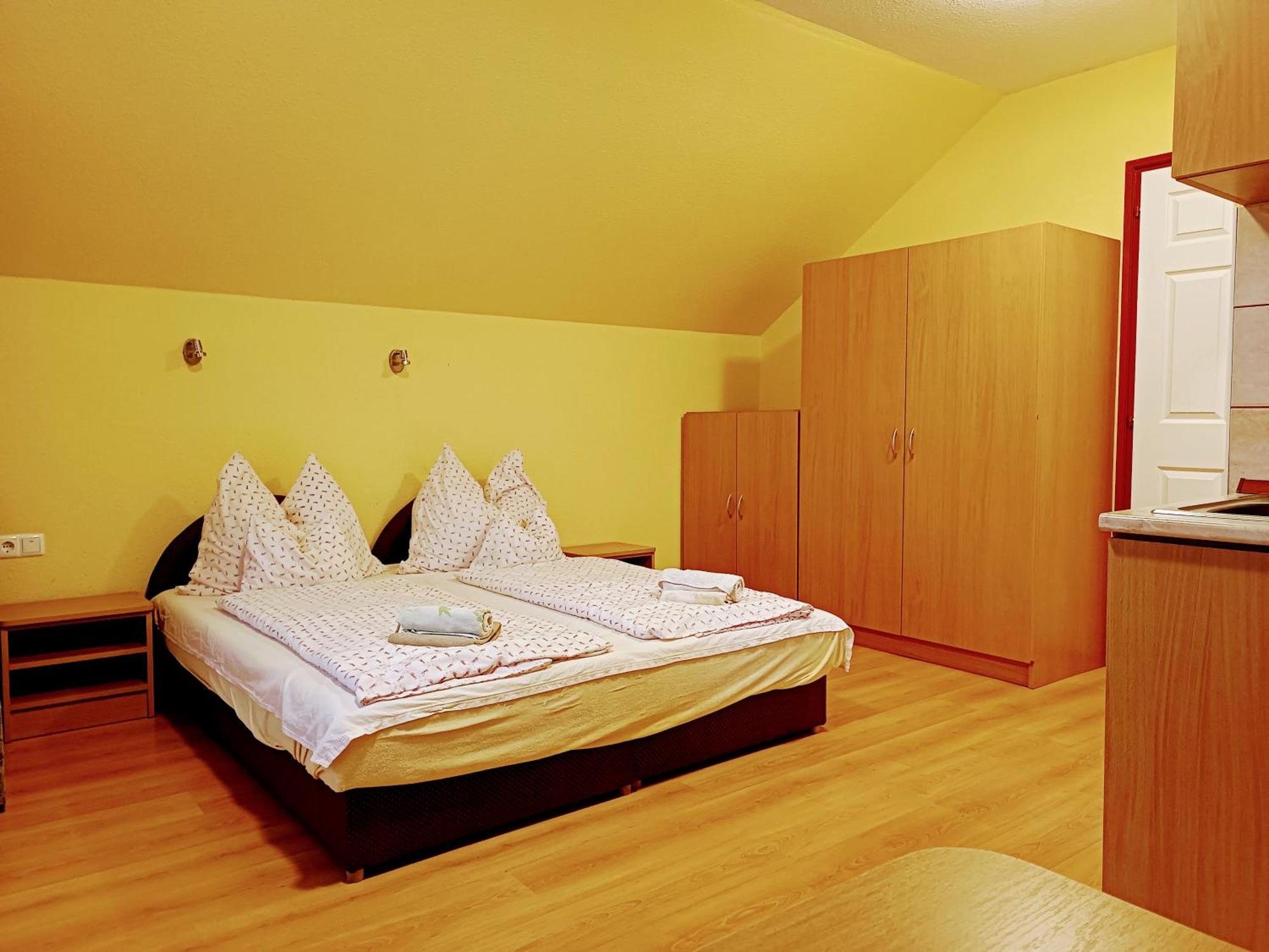 Haus Maria Appartements Zalakaros Extérieur photo